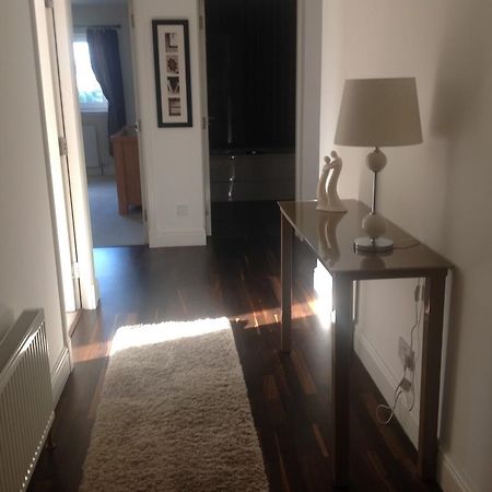 Suite 16 Glasgow Airport 렌프루 외부 사진